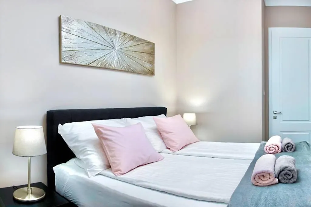 Parliament Square Apartment Budapest